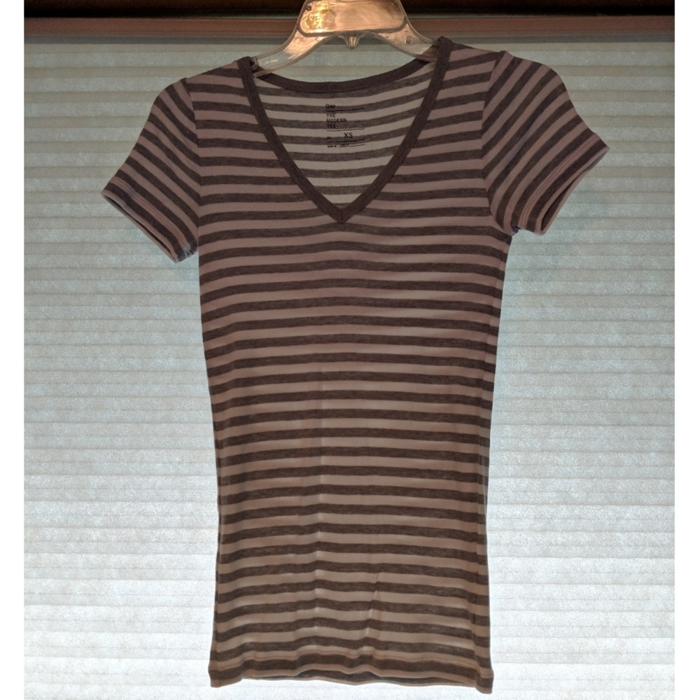 Gap short sleeve tee